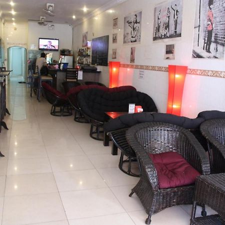 Riverside Backpackers Phnom Penh Dış mekan fotoğraf