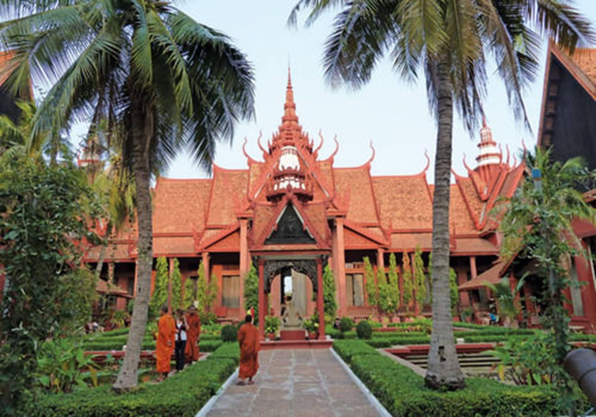 Riverside Backpackers Phnom Penh Dış mekan fotoğraf