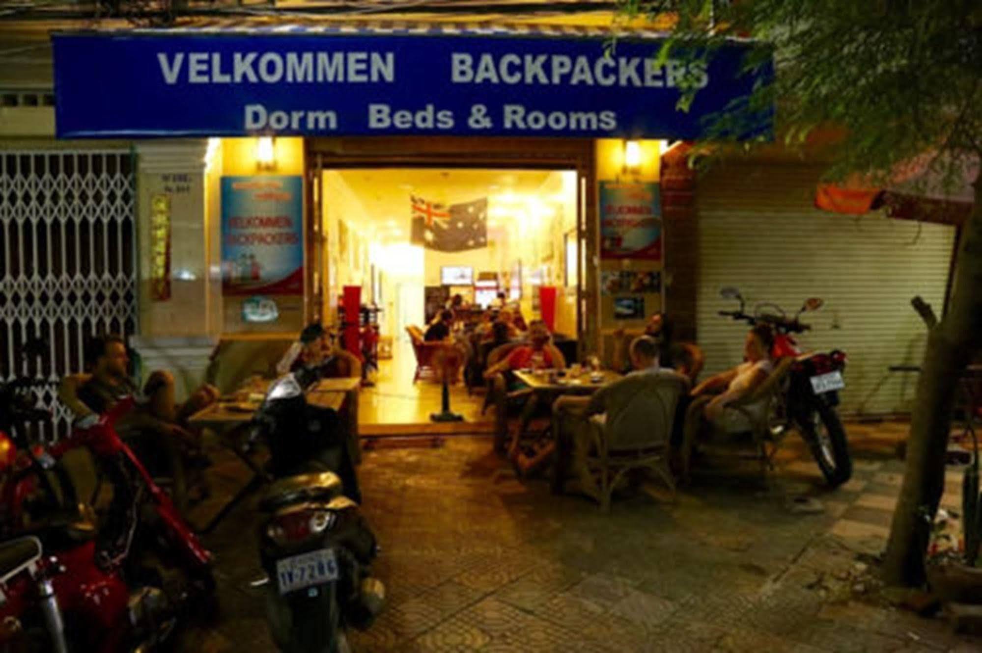 Riverside Backpackers Phnom Penh Dış mekan fotoğraf