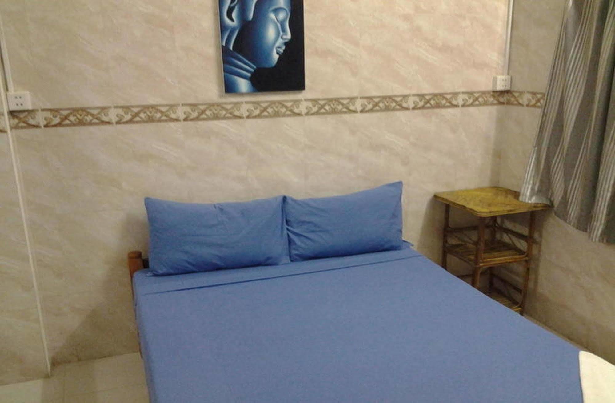 Riverside Backpackers Phnom Penh Dış mekan fotoğraf