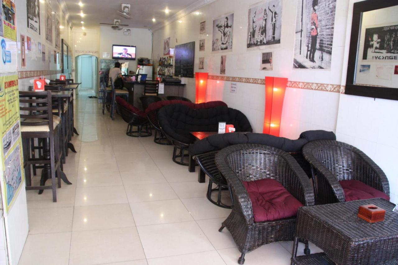 Riverside Backpackers Phnom Penh Dış mekan fotoğraf